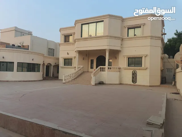1200 m2 More than 6 bedrooms Villa for Sale in Central Governorate Sanad