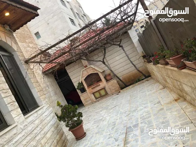 245 m2 4 Bedrooms Apartments for Sale in Amman Khalda