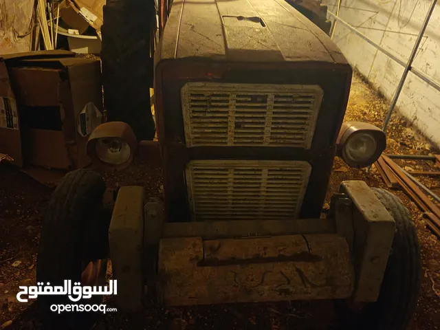 تركتر فيت 450 مع عودين حراث وتنك رش مع بربيش 200 متر وسلة محمولة(كف)