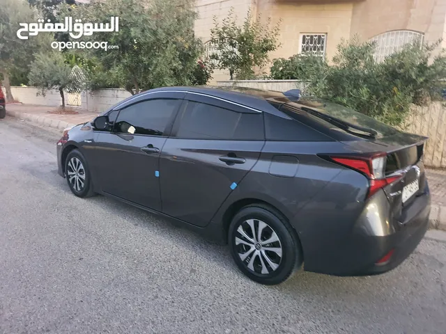 تويوتا بريوس 2020  فحص كامل ليثيوم أوتو بارك رادار بسعر مغري