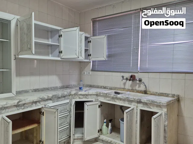 110 m2 2 Bedrooms Apartments for Rent in Zarqa Al Souq