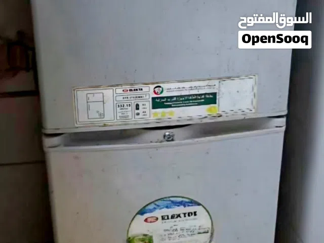 ثلاجة متوسطة