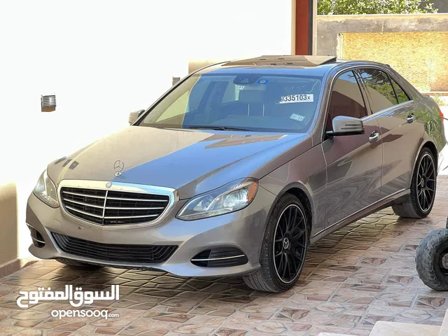 Mercedes Benz E350.  موديل 2014 .2016 استيراد امريكي خاله من حوادت  سياره واصله سليمه