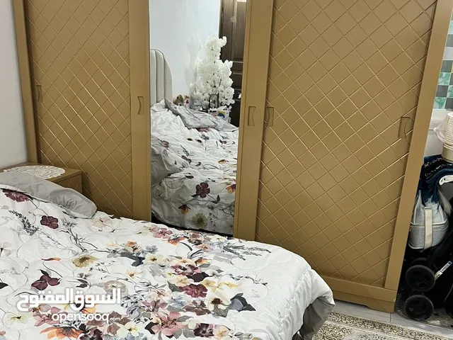 للبيع استعمال خفيف ونظيف جداً جداً