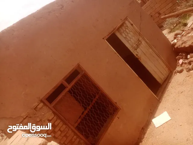 4 m2 5 Bedrooms Townhouse for Sale in Khartoum El Droshab