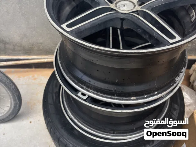 تلاته دسكوات للبيع كويسات نضاف