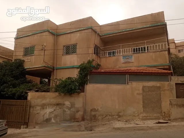 0 m2 More than 6 bedrooms Townhouse for Rent in Zarqa Awajan