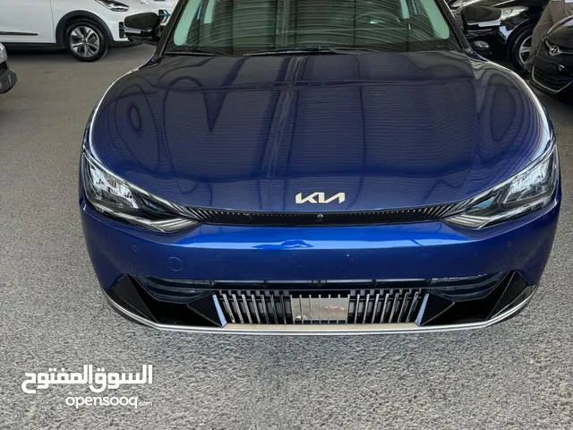 كيا EV6 موديل 2022 لون ازرق ميتالك صنف GT LIN بدون بانوراما للبيع