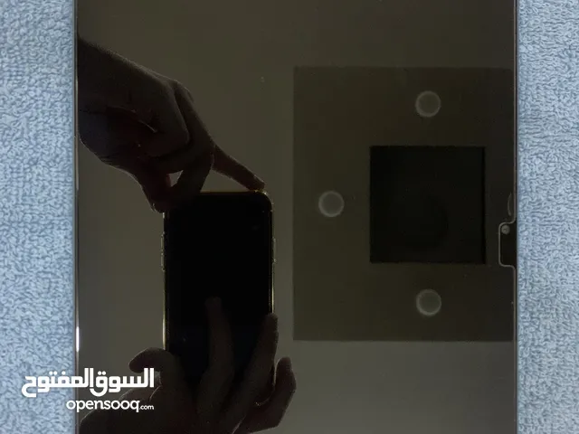تاب نوع G-tab مستعمل خفيف للبيع بحالة الجديد .