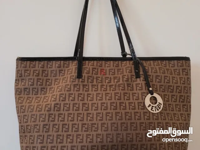 حقائب فندي نسائية للبيع في الإمارات - شنط نسائية : حقيبة يد نسائية, ظهر:  أفضل سعر