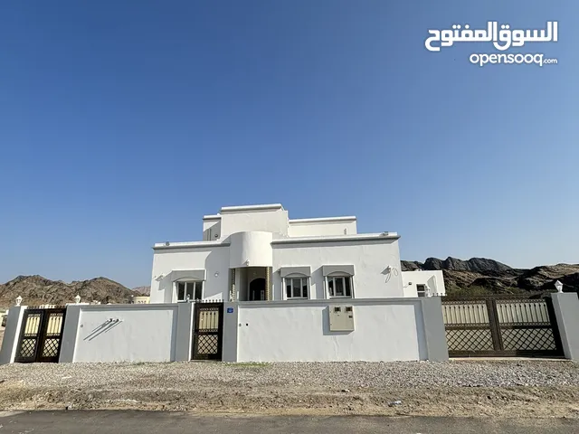 230 m2 4 Bedrooms Villa for Sale in Muscat Amerat