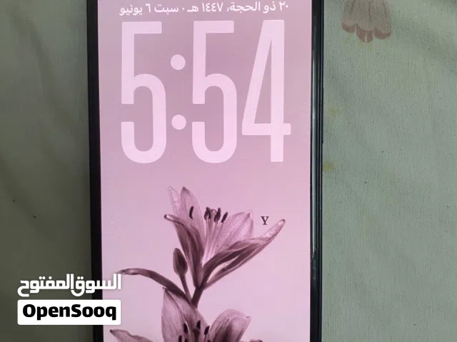 ايفون 13 العادي