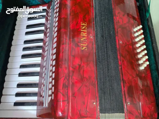Accordion Very good quality with hard bag At a very reasonable price