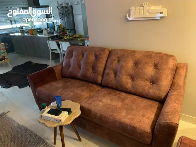 طقم كنب للبيع بحالة الوكاله