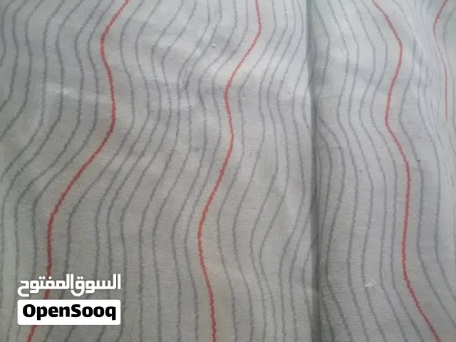 موكيتة كبيرة وتقيلة بحالة جيدة جدا 3*4 للبيع