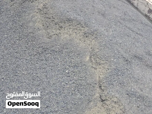 يوجد لدينا مواد بناء :Road base /washed blak sand ......... ..... مع توصيل بشكل فوري وبأسعار منافسه