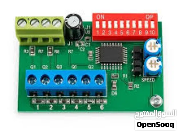تركيب وتجميع لوحات الأعلانية وبيع معدات الخطاطين