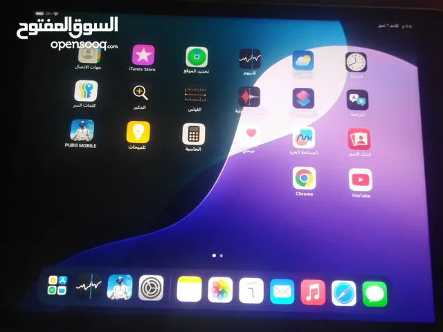 ايباد أبل الجيل التاسع الجهاز فل نضافه ولا خدش الجهاز معو كفاله لغاية شهر 11 ومعو شاحن وكرتونه