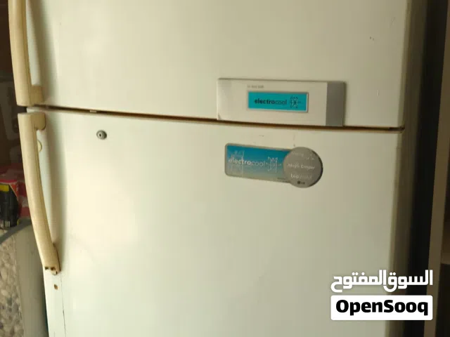 للبيع: ثلاجة بسعر 30 دينار. For Sale: Refrigerator for 30 BHD.