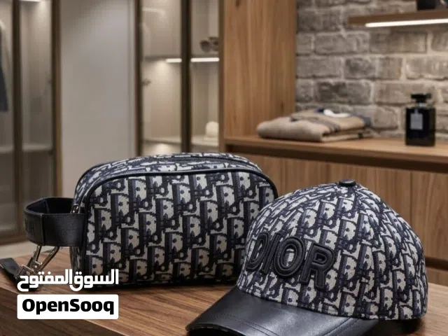 ملابس اي نوع من الملابس