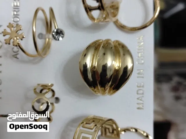 مجموعة من 7 خواتم رائعة