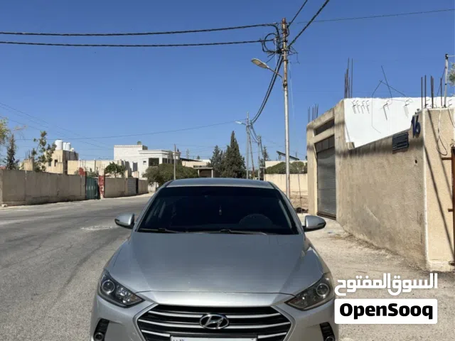 2016 هيونداي افانتي Limited