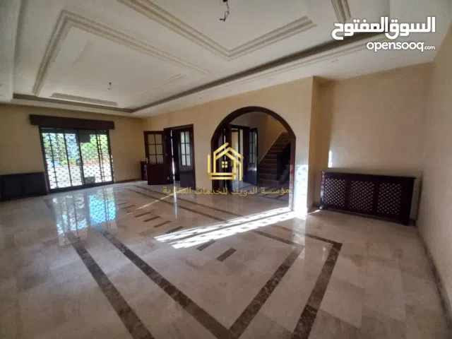 365 m2 5 Bedrooms Villa for Rent in Amman Deir Ghbar