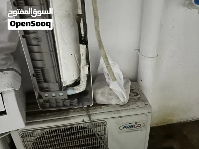 خمس مكيفات بحالة جيدة