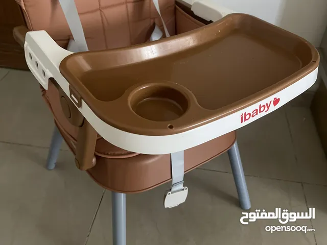 كرسي طعام للاطفال بحالة الجديد