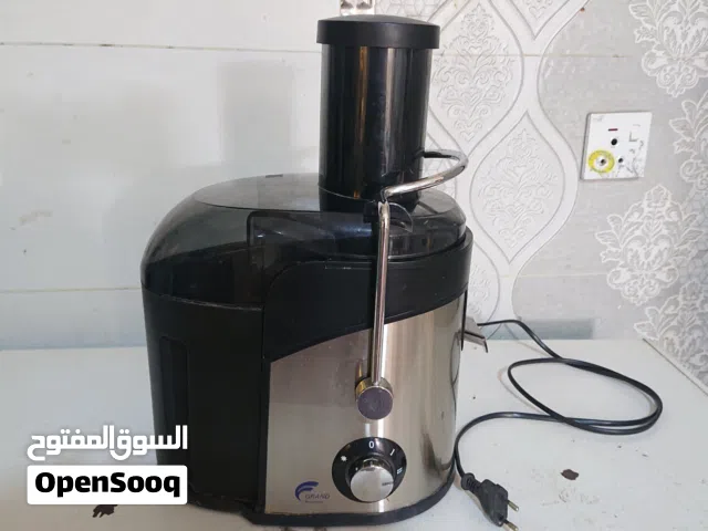خلاط عصير وسط