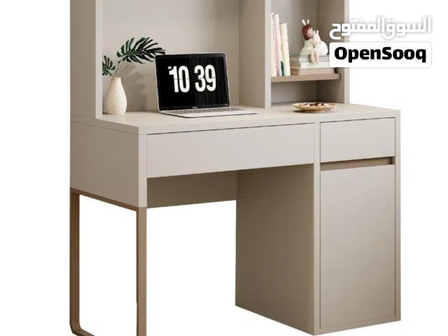 طاولة دراسة بتصميم فاخر Premium Design Study Table