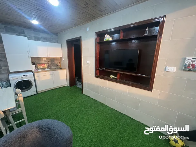 180 m2 5 Bedrooms Apartments for Sale in Amman Khalda