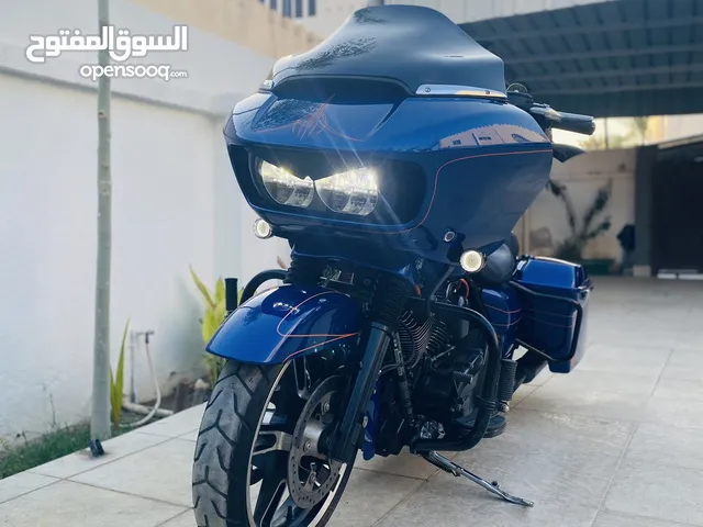 harley road glide.هارلي رود جلايد