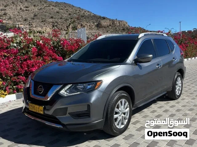 2018 نيسان روج SV