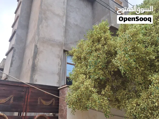 فيلا للبيع دورين مفصولات في عين زارة زويته الجدادعة