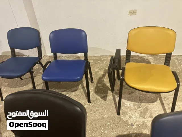كراسي دراسيّة للبيع