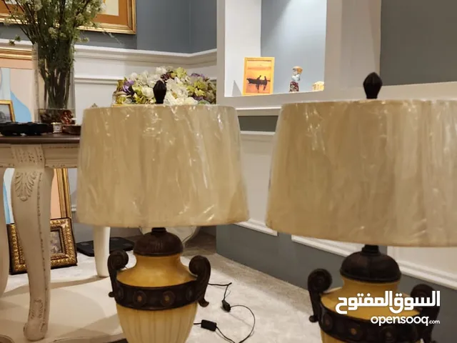 للبيع ابجورات كلاسيكيه (طقم قطعتين)