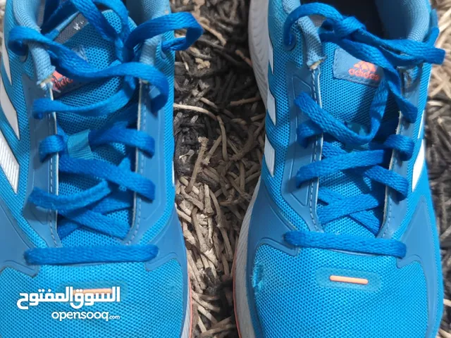 39 Sport Shoes in Giza