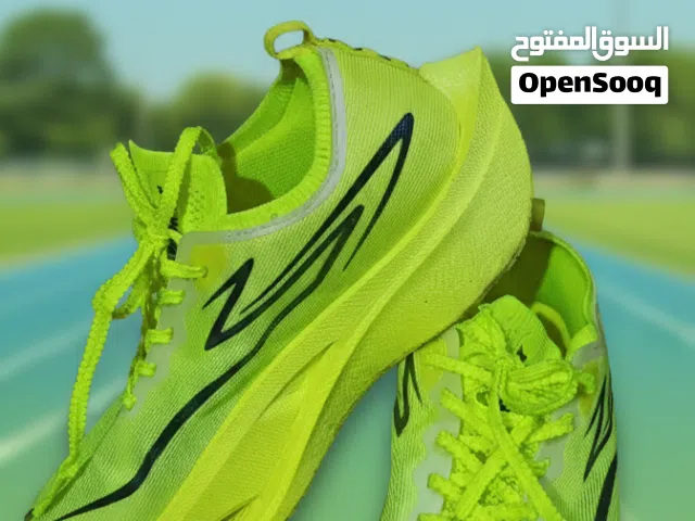 حذاء رياضي خفيف ريشه باله جديد نضافه 100% 50 الف واصل قياسه 43