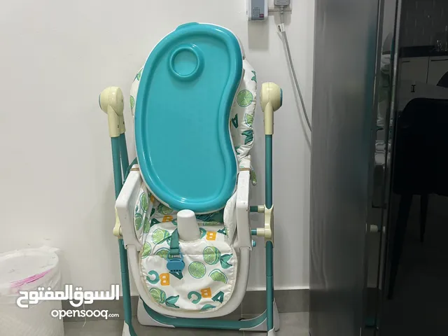 مقعد لاطعام الاطفال