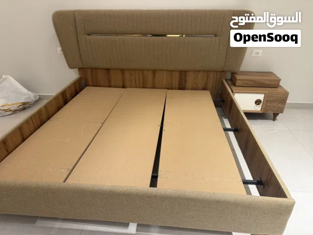 سرير زوجي مستعمل مقاس 2X2 متر