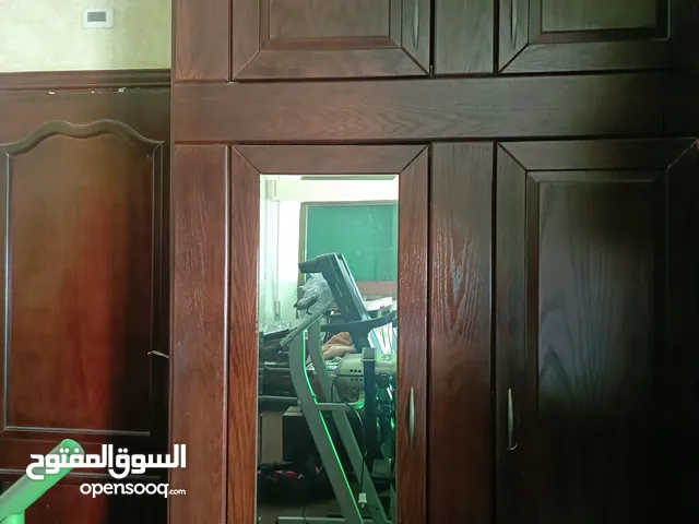 واجهة مطبخ للبيع مع خزان بالحائط فقط الواجهات الخارجية بسعر مناسب