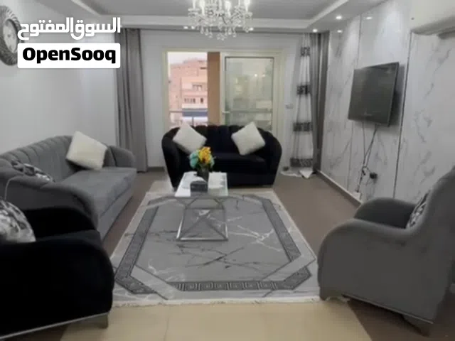 شقه مفروشه ضخمه في المهندسين شارع جامعة الدول العربيه القاهره