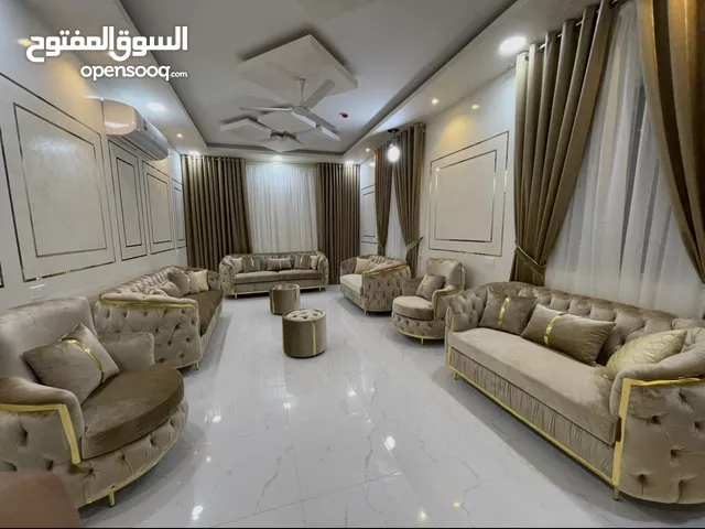 بس الكنب مستعمل