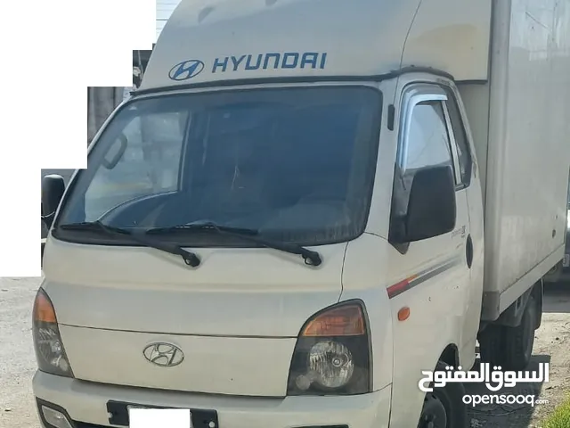 Refrigerator Hyundai 2015 in Amman