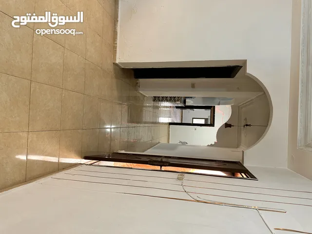 150 m2 4 Bedrooms Townhouse for Sale in Amman Jabal Al Zohor