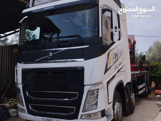 Auto Transporter Volvo 2015 in Tulkarm