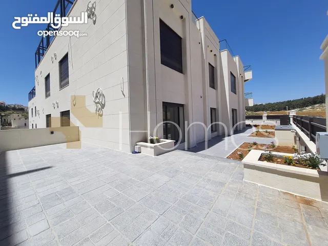 شقة ارضية بمدخل خاص للبيع في طريق المطار بمساحة بناء202م