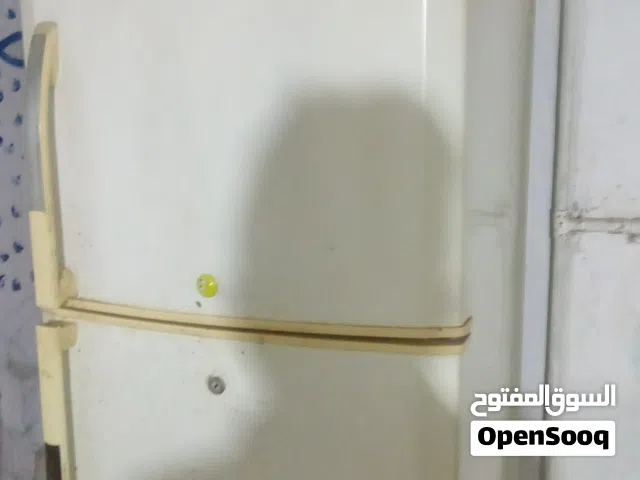 براد واغسالي وا مروحة وا فترينة