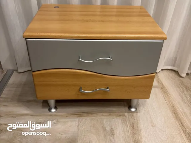 تخت مفرد نوع جوايكو مع ادراج جانبيه ورفين